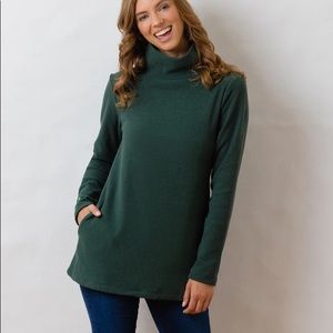 Dudley Stephens Cobble Hill Turtleneck in Hunter Green